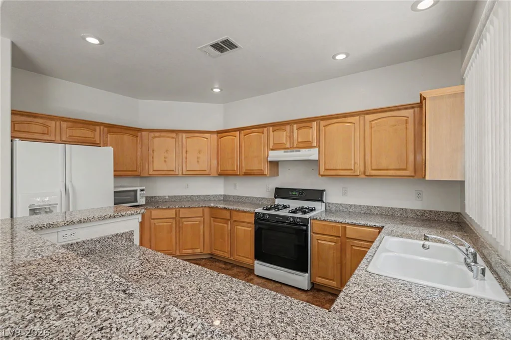 8753 Reef Island, Las Vegas, NV 89147