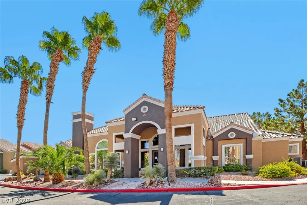 8101 Flamingo, Las Vegas, NV 89147