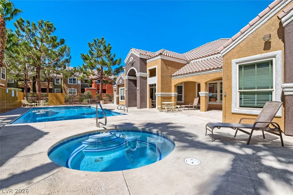 8101 Flamingo, Las Vegas, NV 89147