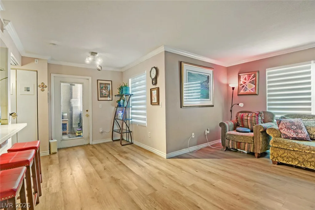 8101 Flamingo, Las Vegas, NV 89147