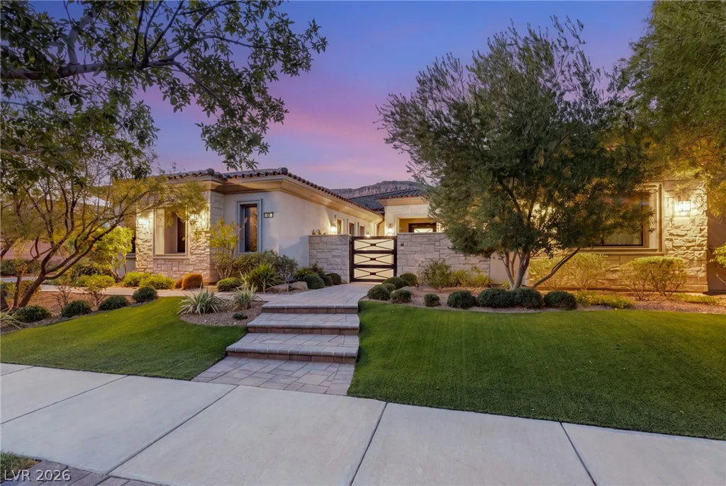 22 Greenside, Las Vegas, NV 89141
