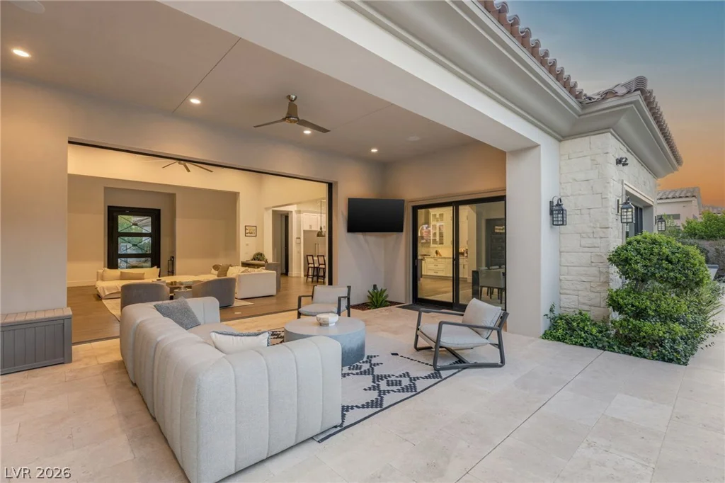 22 Greenside, Las Vegas, NV 89141