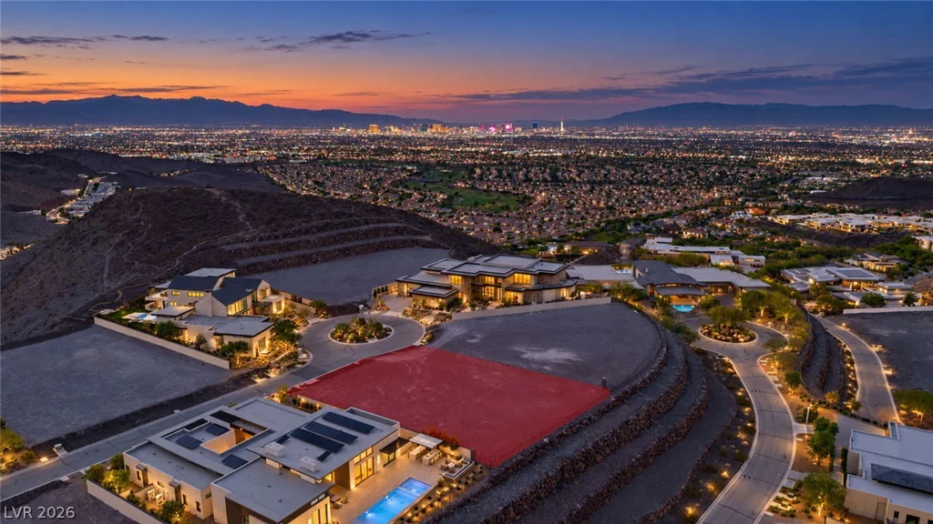 20 Sanctuary Peak, Henderson, NV 89012