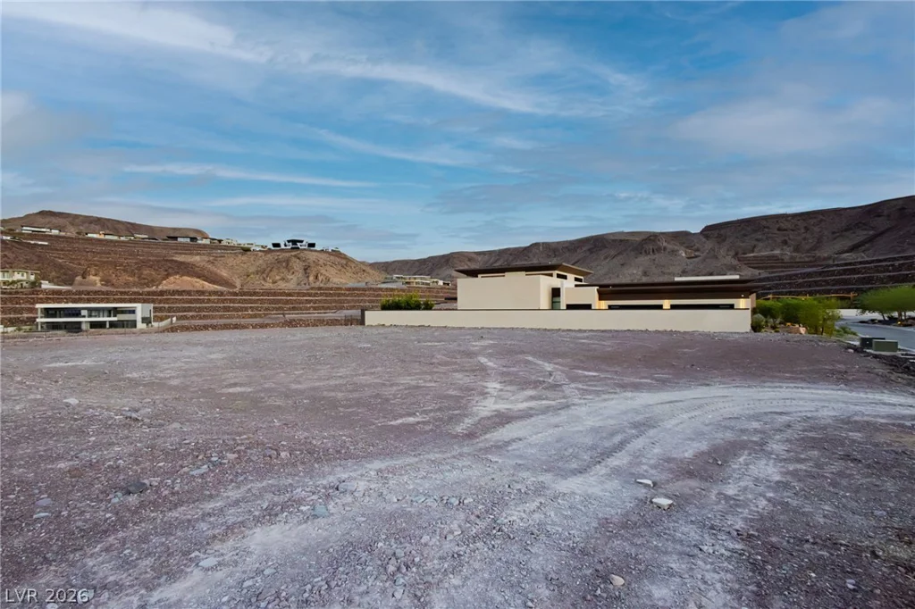 20 Sanctuary Peak, Henderson, NV 89012