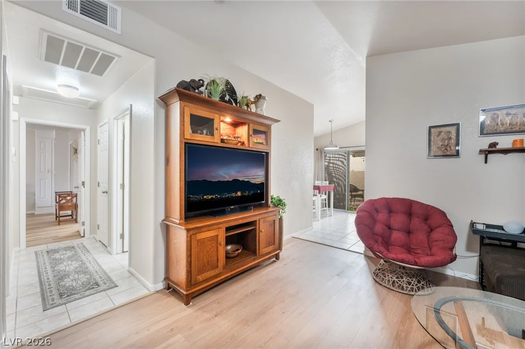 5424 Comchec, Las Vegas, NV 89108