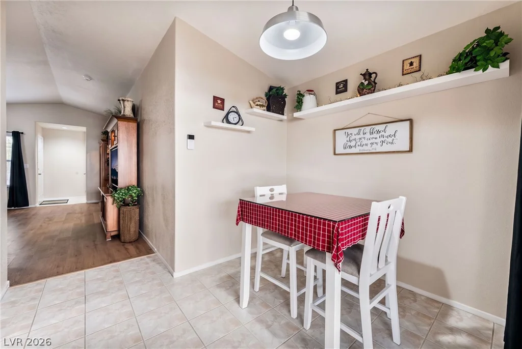 5424 Comchec, Las Vegas, NV 89108