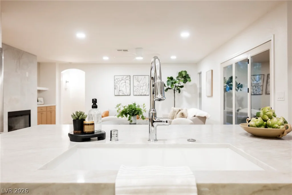 9517 Cynthia Joy, Las Vegas, NV 89134