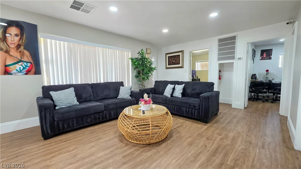 1325 Eastern, Las Vegas, NV 89104