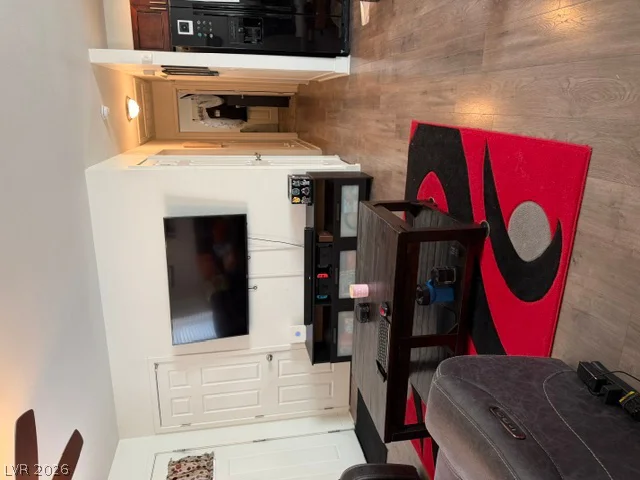 940 Miller, Las Vegas, NV 89106