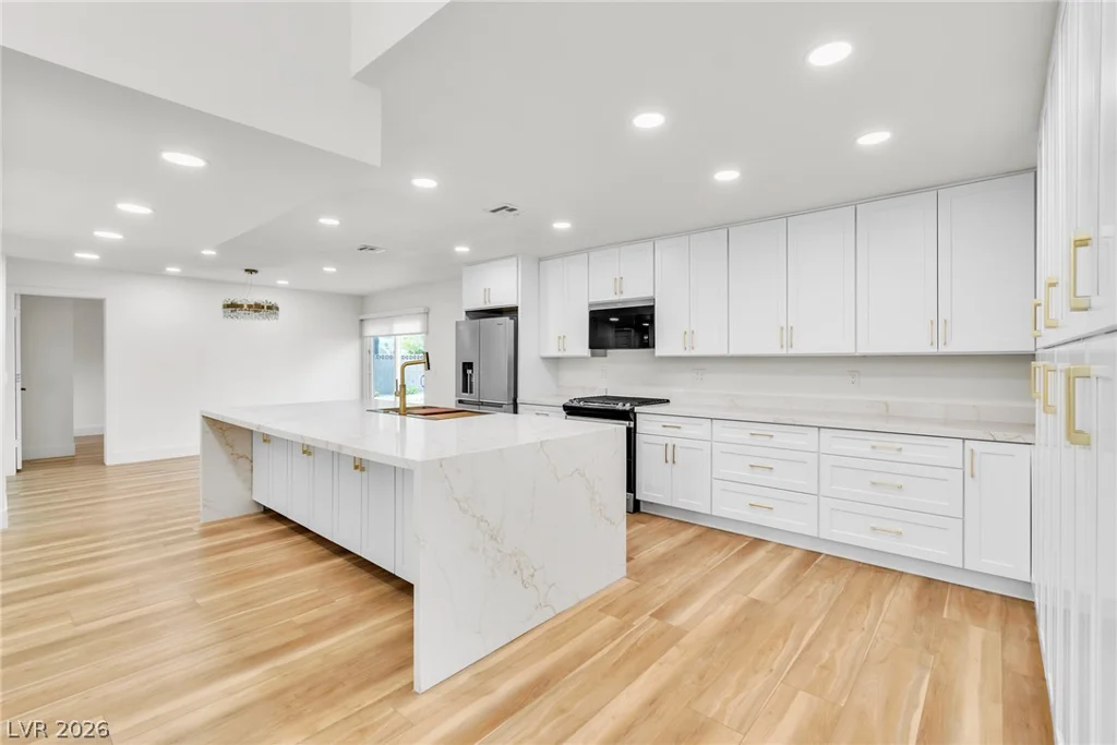 4132 Butterfield, Las Vegas, NV 89103