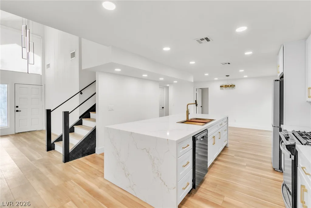 4132 Butterfield, Las Vegas, NV 89103