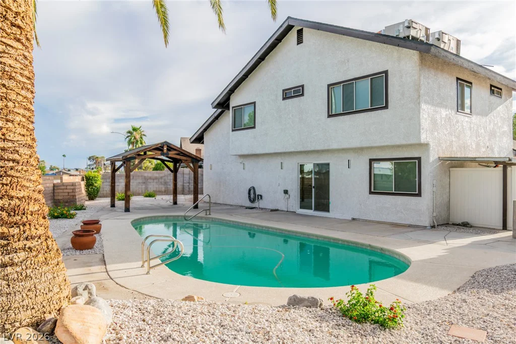 4132 Butterfield, Las Vegas, NV 89103