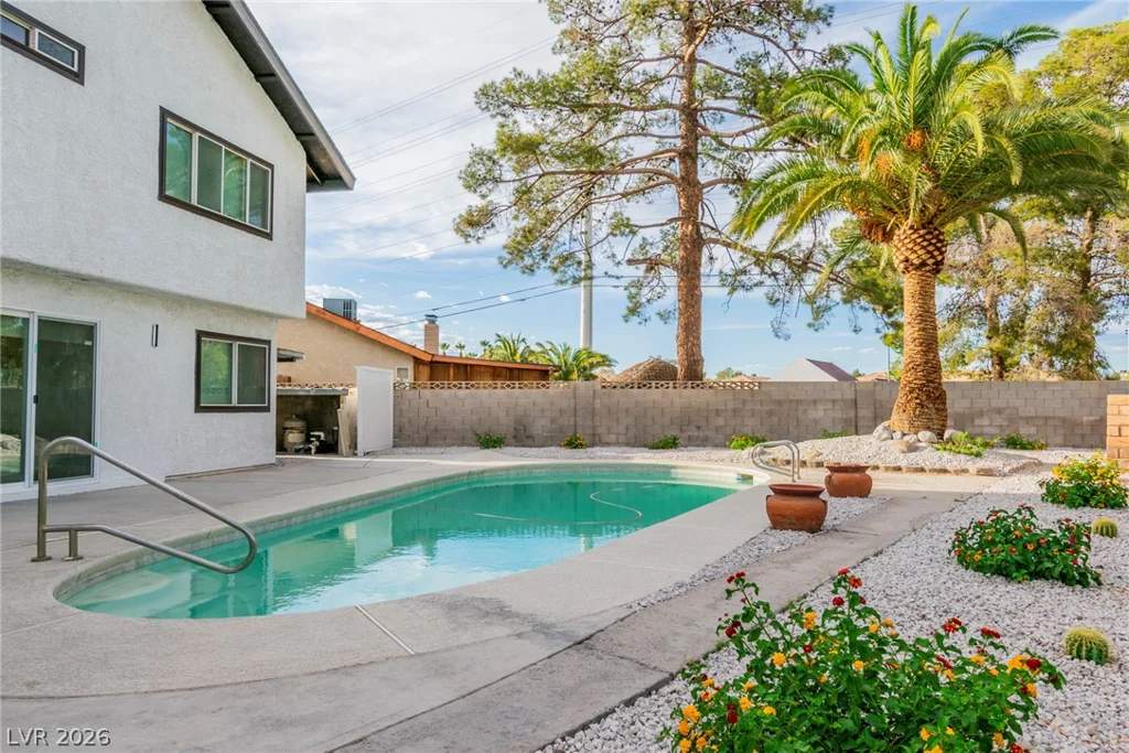 4132 Butterfield, Las Vegas, NV 89103