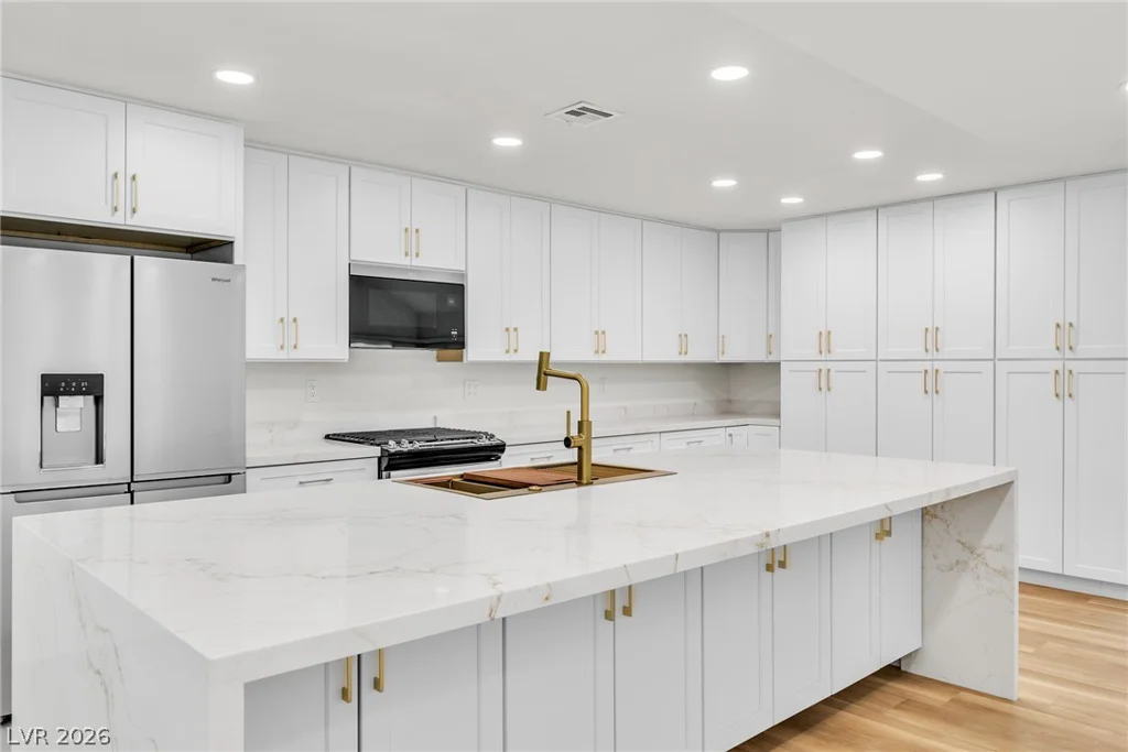 4132 Butterfield, Las Vegas, NV 89103