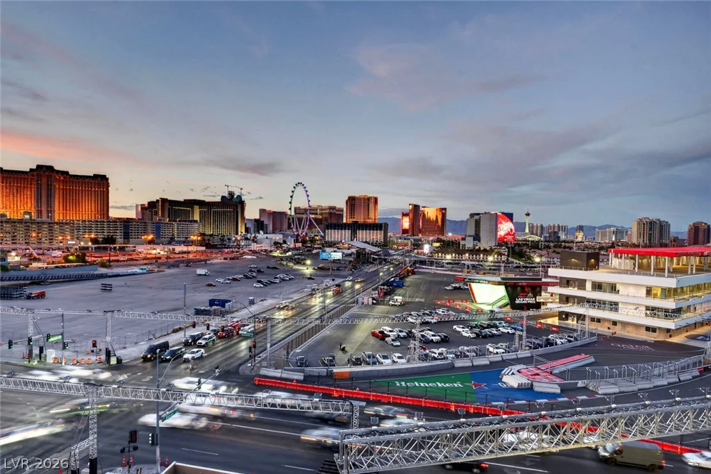 205 Harmon, Las Vegas, NV 89169
