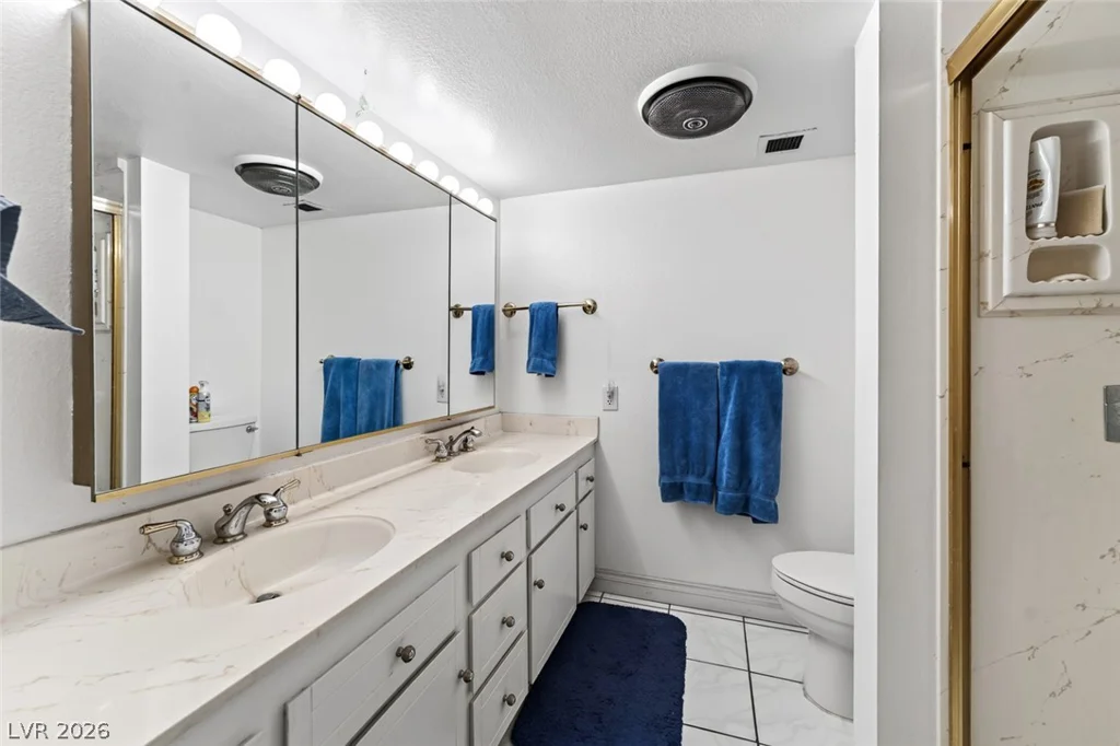 205 Harmon, Las Vegas, NV 89169