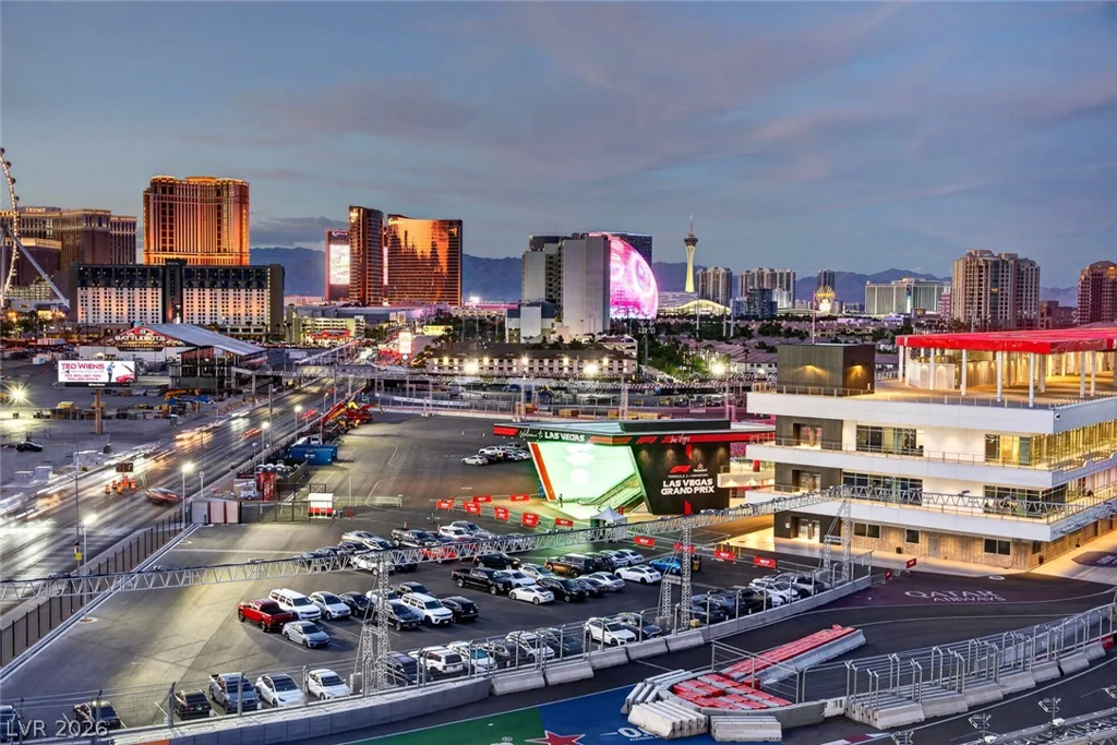 205 Harmon, Las Vegas, NV 89169