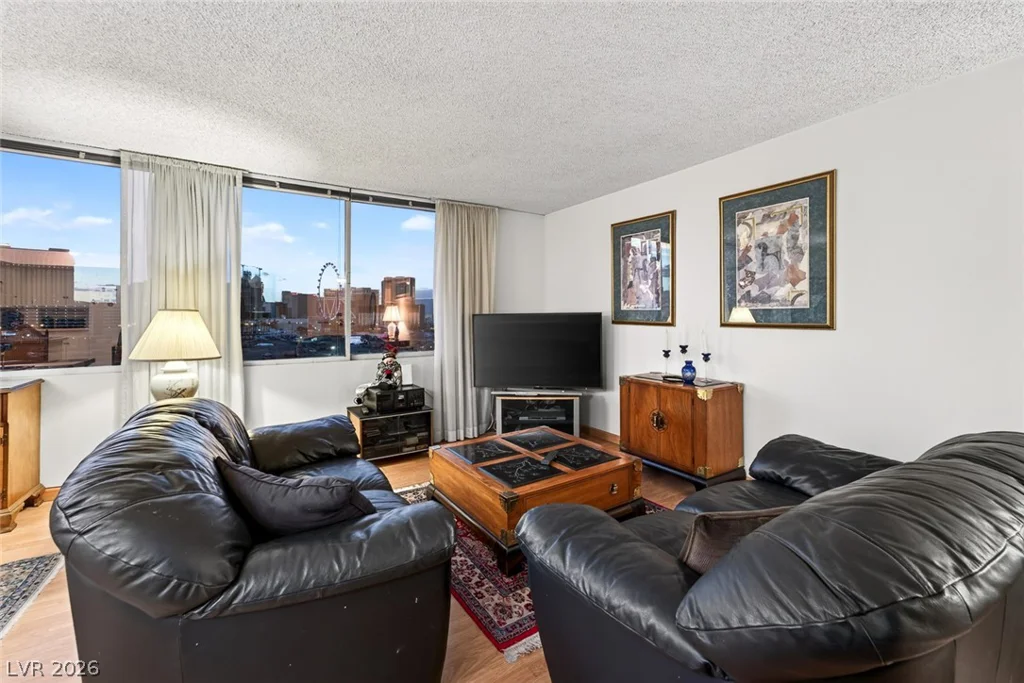 205 Harmon, Las Vegas, NV 89169