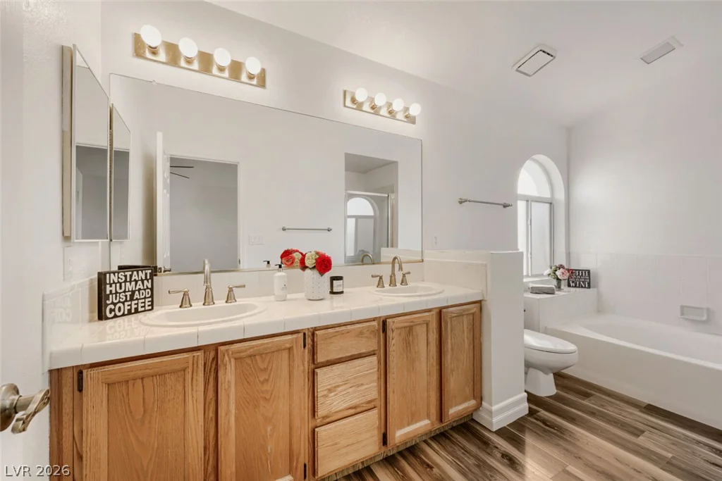 2105 Fountain Springs, Henderson, NV 89074