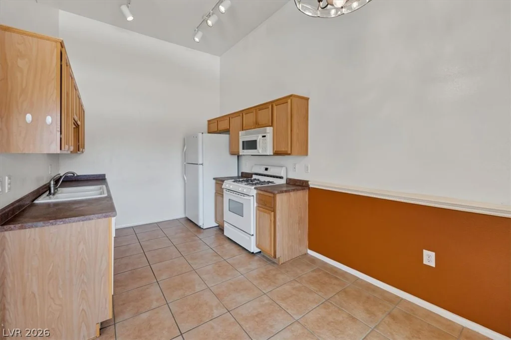 3575 Cactus Shadow, Las Vegas, NV 89129