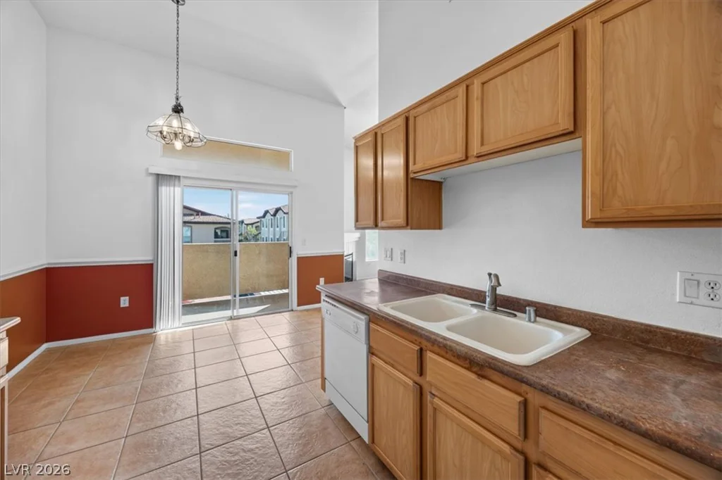 3575 Cactus Shadow, Las Vegas, NV 89129