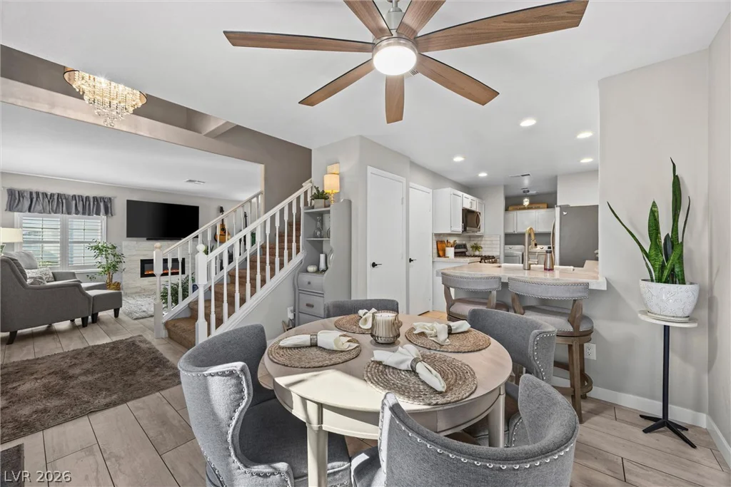 8212 Diamond Star, Las Vegas, NV 89145