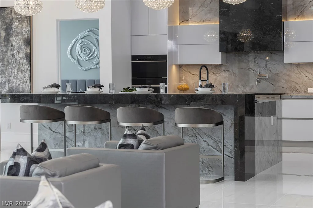 5 Sunset Strip, Henderson, NV 89012