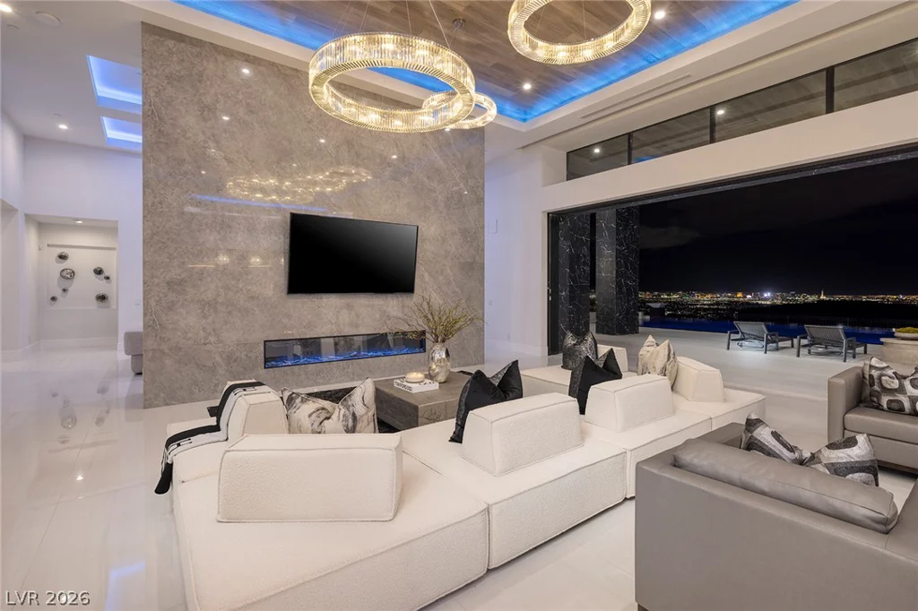 5 Sunset Strip, Henderson, NV 89012