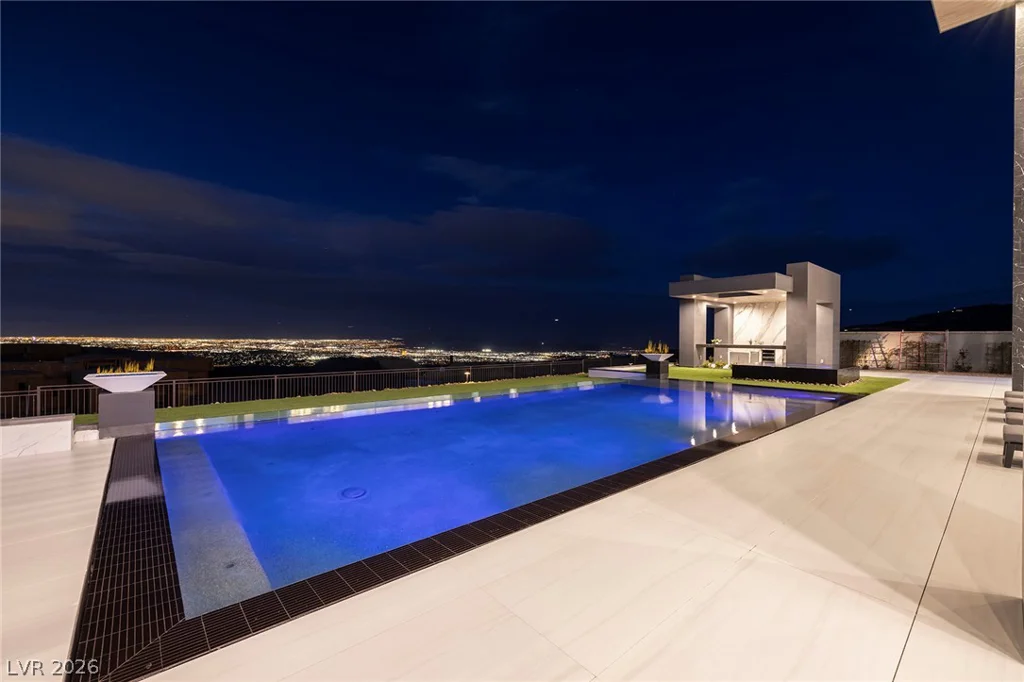 5 Sunset Strip, Henderson, NV 89012