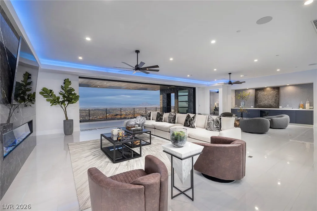 5 Sunset Strip, Henderson, NV 89012