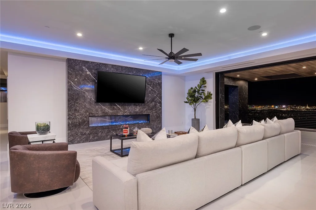 5 Sunset Strip, Henderson, NV 89012