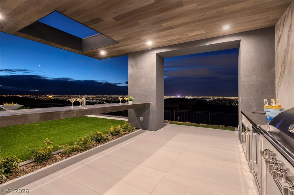 5 Sunset Strip, Henderson, NV 89012