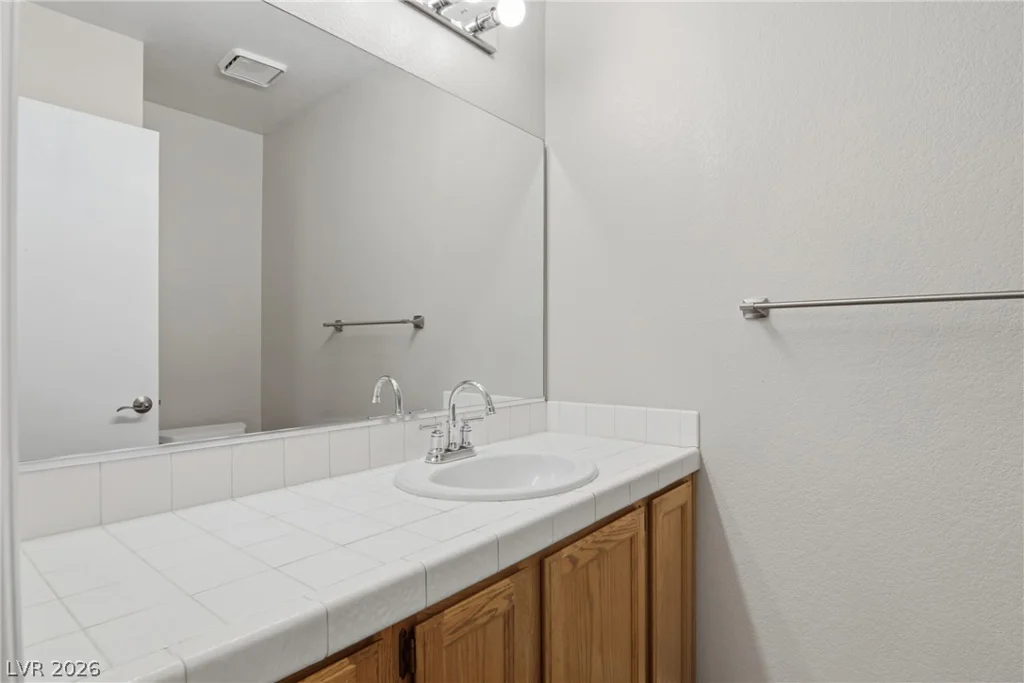 7943 Lions Mane, Las Vegas, NV 89123