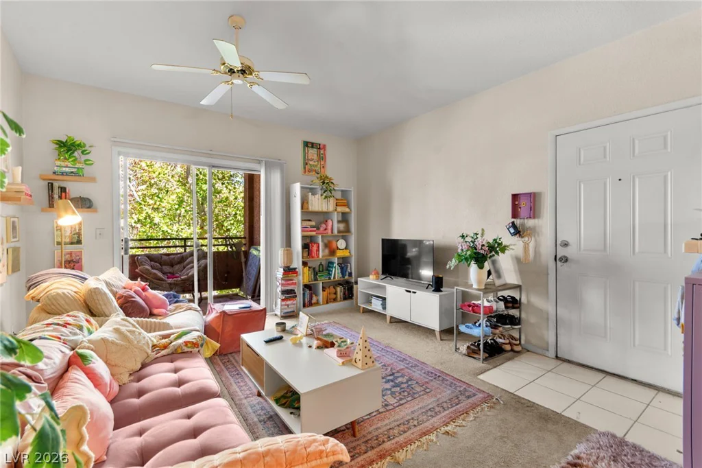 7628 Pacific Hills, Las Vegas, NV 89128