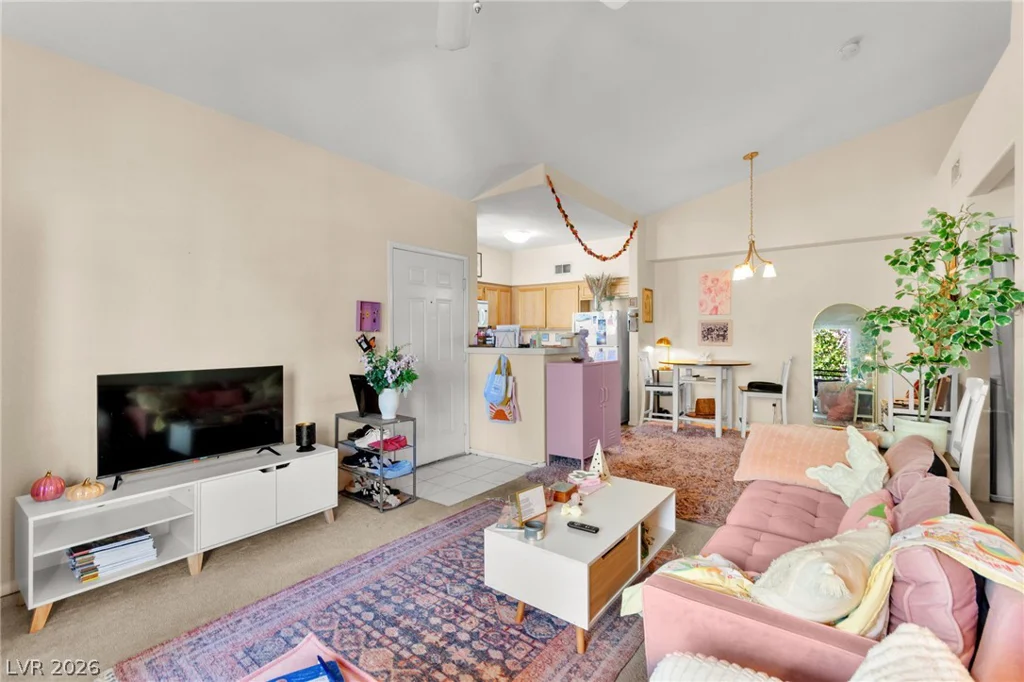7628 Pacific Hills, Las Vegas, NV 89128