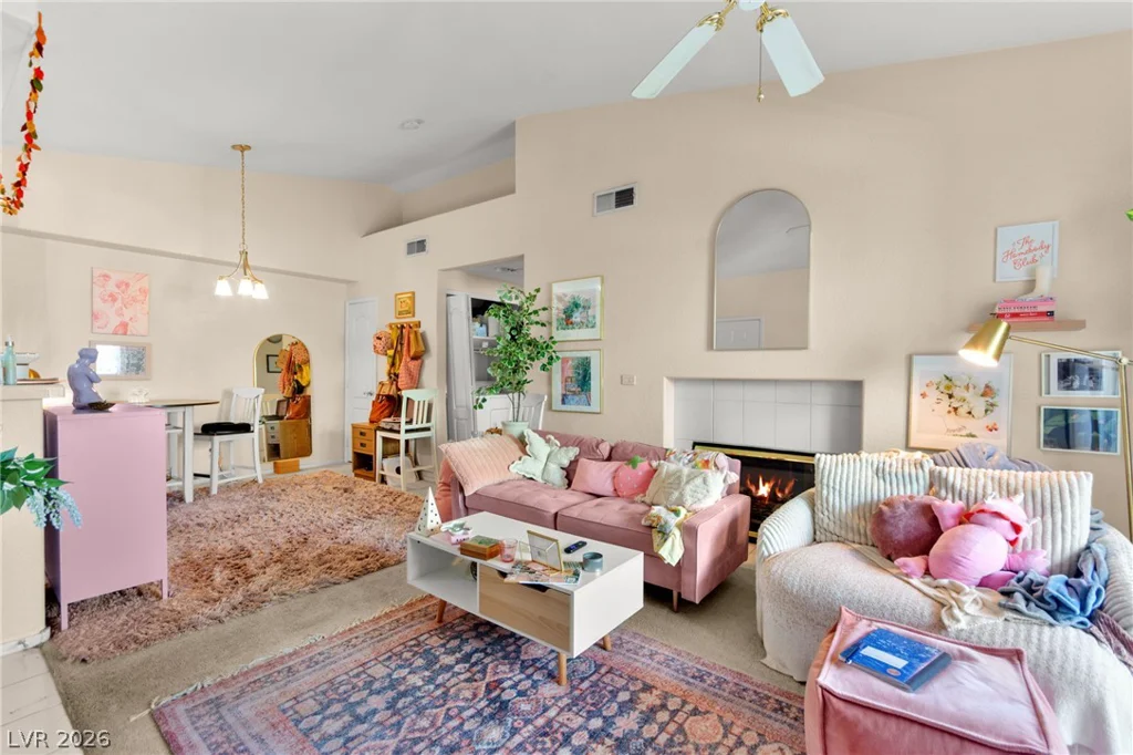 7628 Pacific Hills, Las Vegas, NV 89128