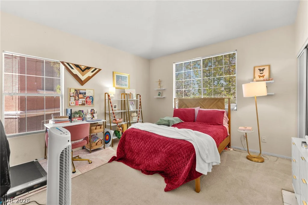 7628 Pacific Hills, Las Vegas, NV 89128