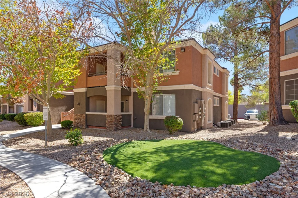 7628 Pacific Hills, Las Vegas, NV 89128