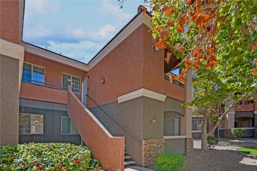7628 Pacific Hills, Las Vegas, NV 89128