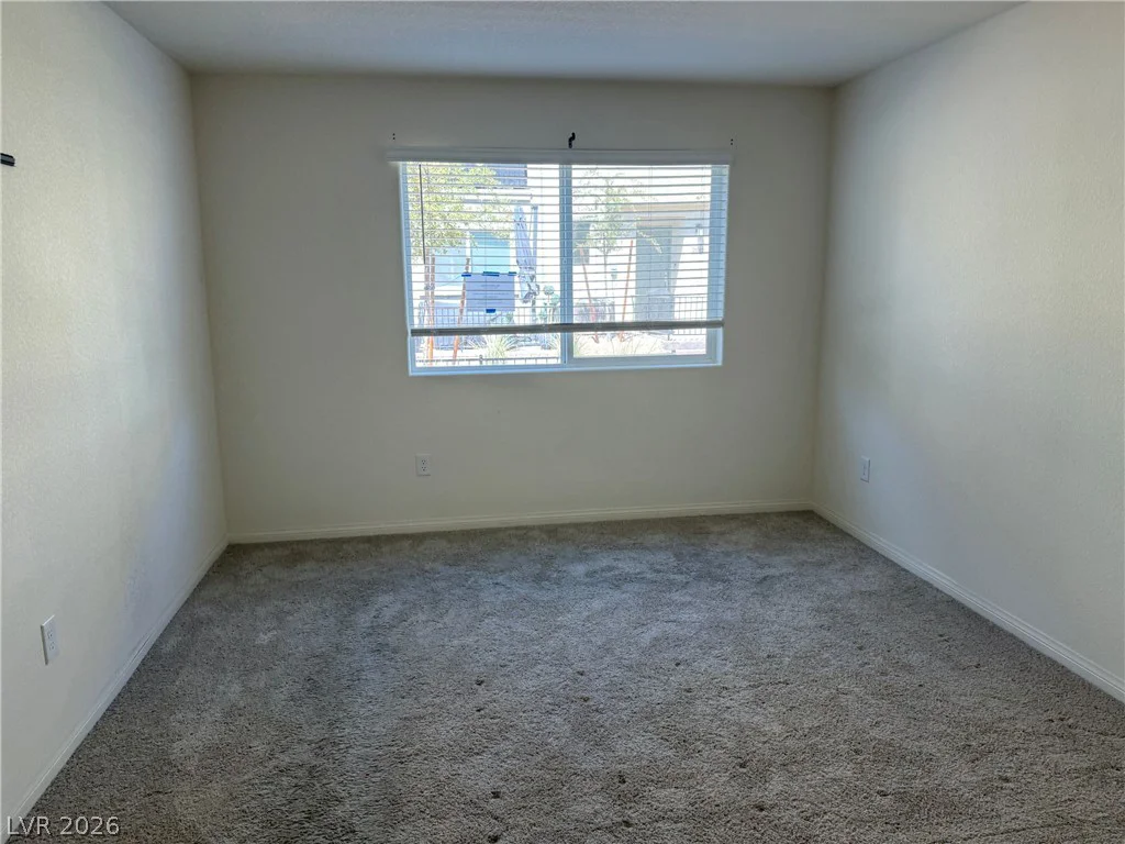 2642 Wimbledon White, North Las Vegas, NV 89086