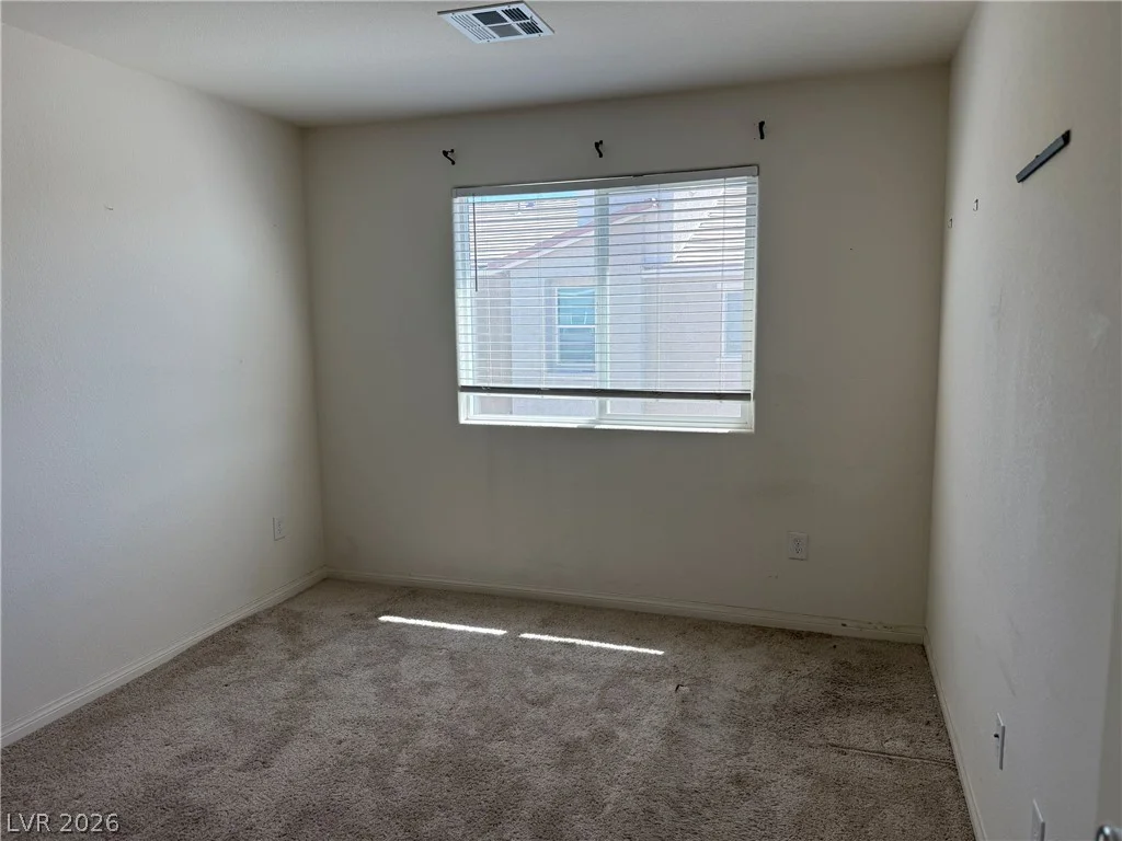 2642 Wimbledon White, North Las Vegas, NV 89086