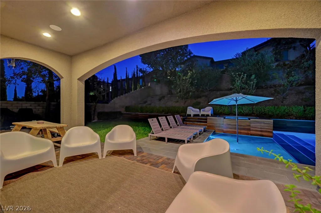 371 Capistrano Vistas, Las Vegas, NV 89138