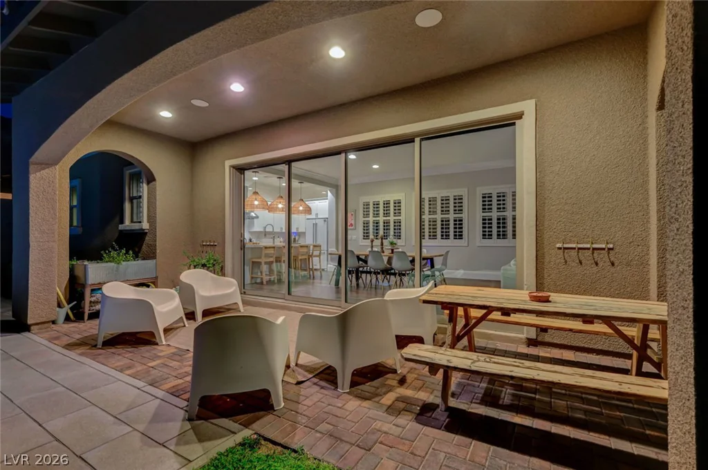 371 Capistrano Vistas, Las Vegas, NV 89138
