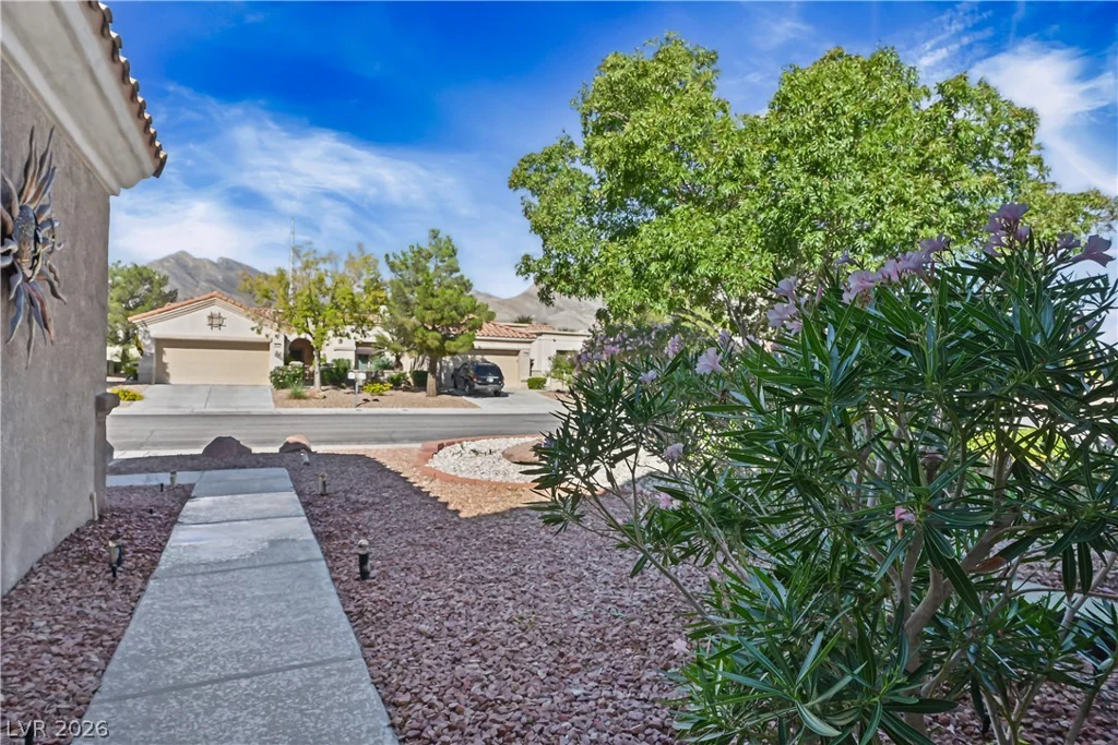 2128 Sun Cliffs, Las Vegas, NV 89134