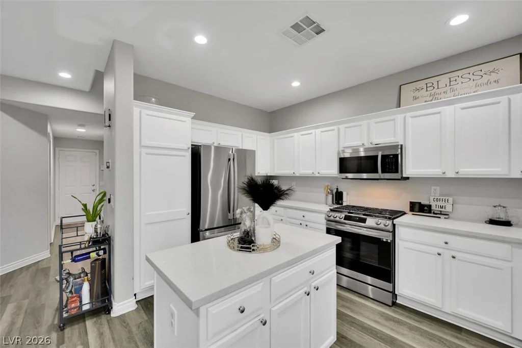 6940 Willow Warbler, North Las Vegas, NV 89084