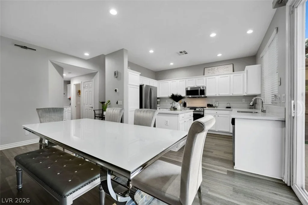 6940 Willow Warbler, North Las Vegas, NV 89084