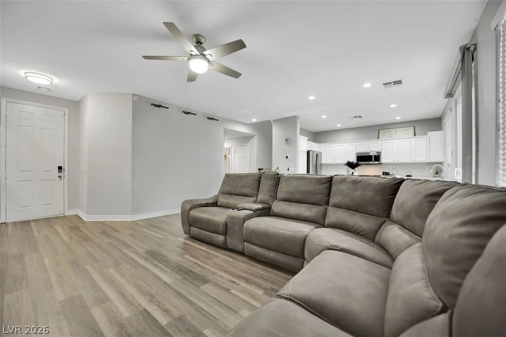 6940 Willow Warbler, North Las Vegas, NV 89084