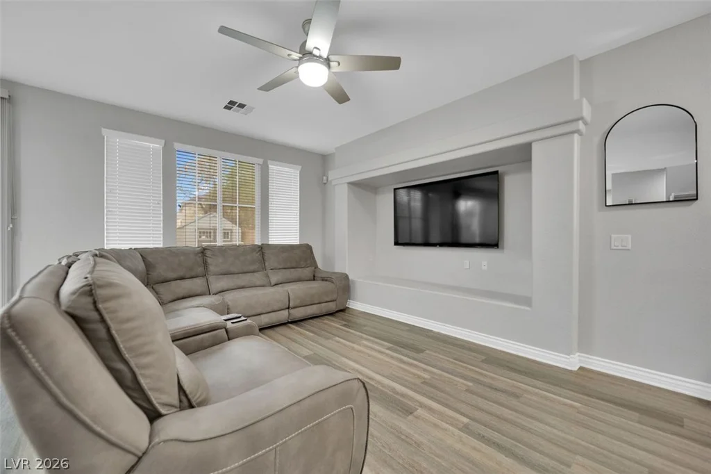 6940 Willow Warbler, North Las Vegas, NV 89084