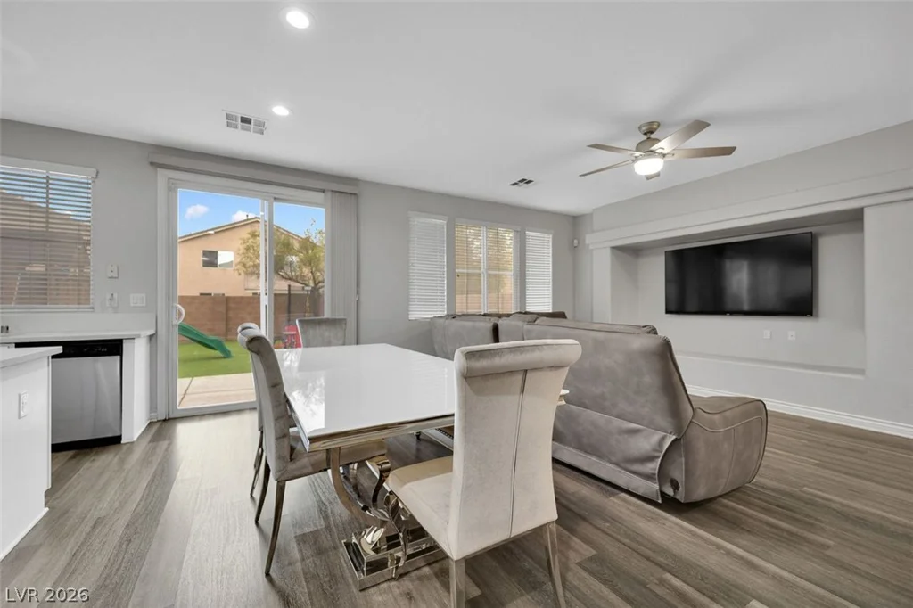 6940 Willow Warbler, North Las Vegas, NV 89084