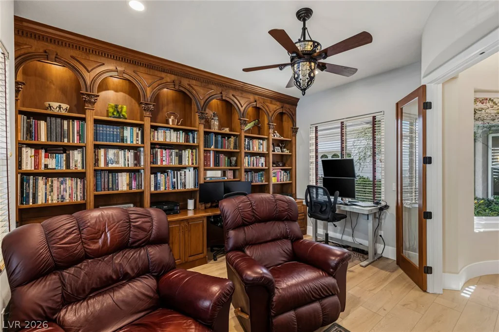 10713 Beringer, Las Vegas, NV 89144